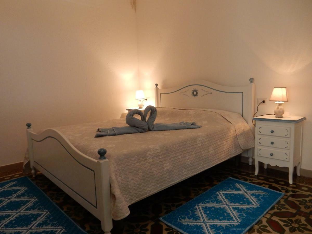 B&B Eleonora D'Arborea, Centro Storico Posada Kültér fotó